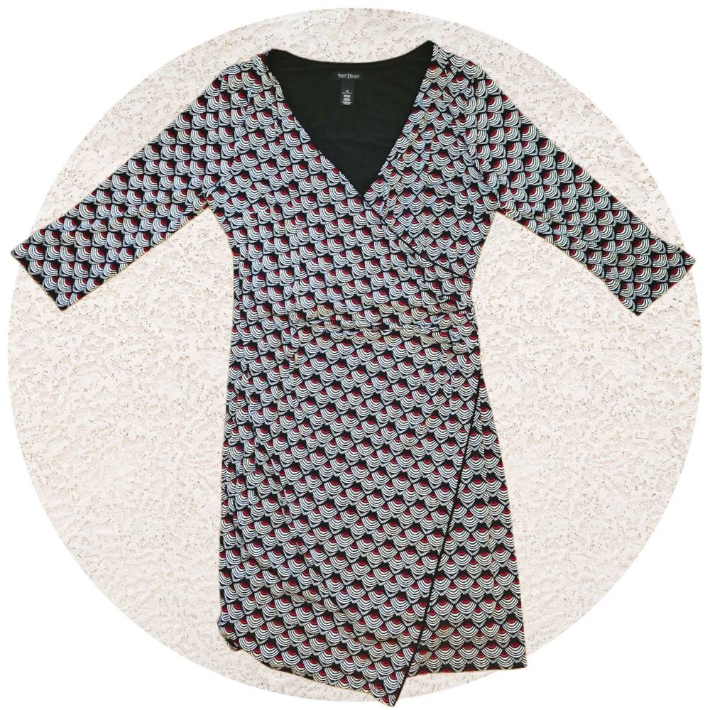 White House Black Market Faux Wrap Dress 3/4 sleeve Black / White / Red‎ Size 14